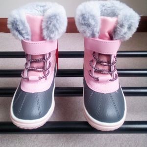 JOE Fresh Faux Fur Trim Duck Boots - BRAND NEW